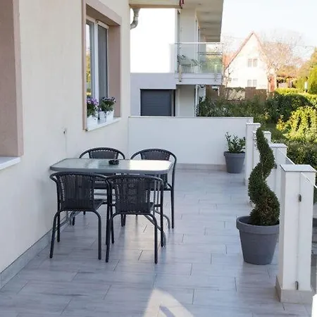 Balkonett Vendeghaz * Balatonfüred