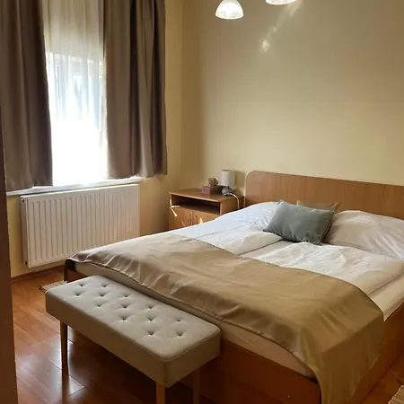 Pensionat Balkonett Vendeghaz
